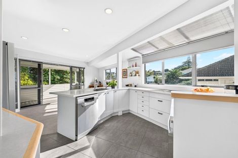 Photo of property in 2/51 Merani Street, Belmont, Auckland, 0622