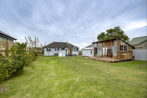 Photo of property in 57 Taradale Road, Onekawa, Napier, 4110
