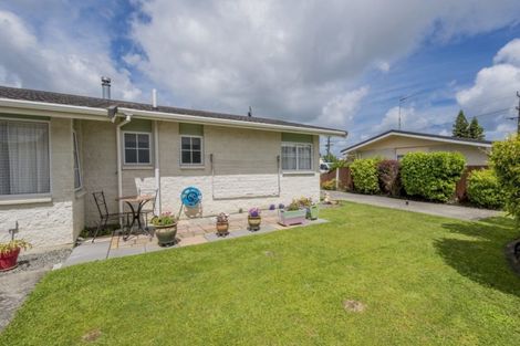 Photo of property in 73 Liverpool Street, Levin, 5510