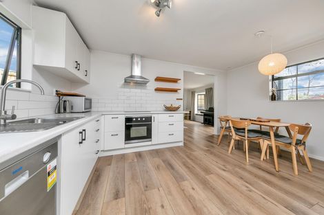 Photo of property in 2/77 Atkinson Road, Titirangi, Auckland, 0604