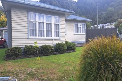 Photo of property in 1 Puriri Street, Wainuiomata, Lower Hutt, 5014