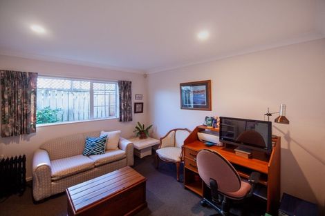 Photo of property in 143 Westchester Drive, Churton Park, Wellington, 6037