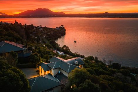 Photo of property in 2/71 Wakeman Road, Acacia Bay, Taupo, 3330