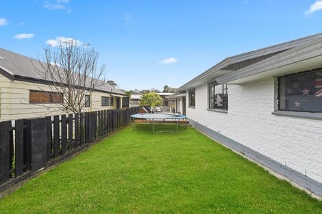 Photo of property in 112 Aberdeen Drive, Dinsdale, Hamilton, 3204