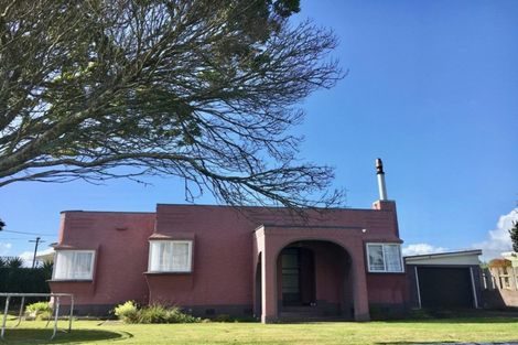 Photo of property in 72 Leslie Street, Waitara, 4320