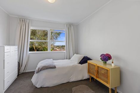 Photo of property in 18 Jonathon Street, Brookfield, Tauranga, 3110