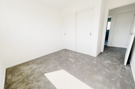 Photo of property in 41b Crestview Rise, Papakura, 2110