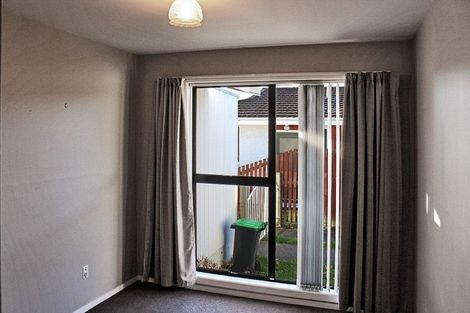 Photo of property in 1/220 Waimairi Road, Ilam, Christchurch, 8041