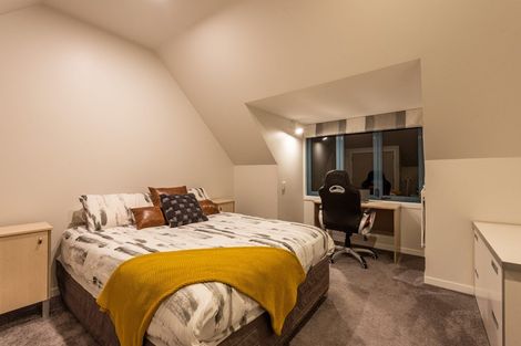 Photo of property in 17a Simla Crescent, Khandallah, Wellington, 6035