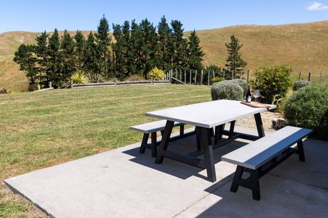 Photo of property in 690 Swamp Road, Puketapu, Napier, 4183