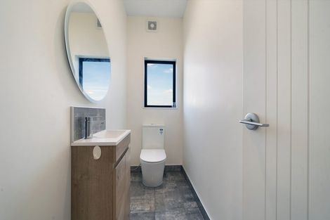 Photo of property in 4/68 Smythe Road, Henderson, Auckland, 0612