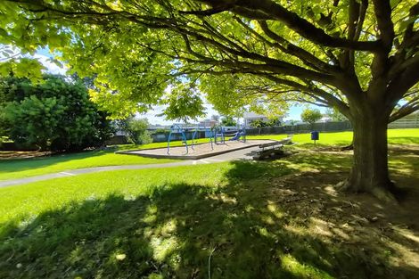 Photo of property in 78 Archmillen Avenue, Pakuranga Heights, Auckland, 2010