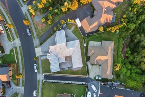 Photo of property in 172 Saint James Drive, Huntington, Hamilton, 3210