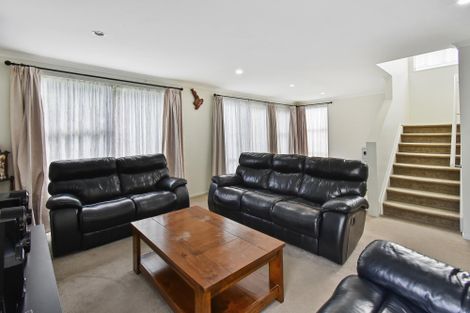 Photo of property in 3 The Track, Takanini, 2112