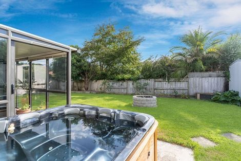 Photo of property in 8 Kestrel Avenue, Welcome Bay, Tauranga, 3112