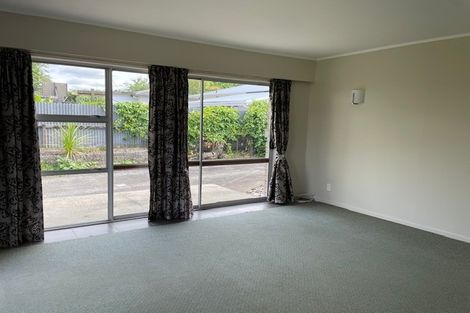Photo of property in 2/25 Scott Road, Papakura, 2110