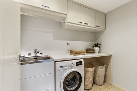 Photo of property in 30 Churchill Road, Murrays Bay, Auckland, 0630