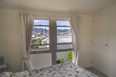 Photo of property in 72 Thompson Street, Mount Cook, Wellington, 6011