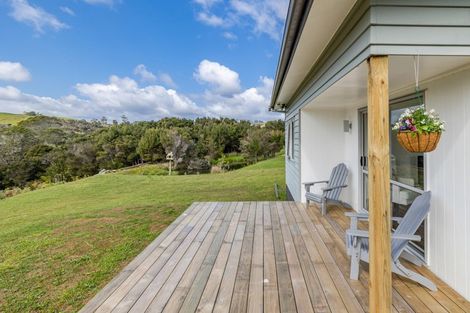 Photo of property in 3 Lori Lane, Coopers Beach, 0420
