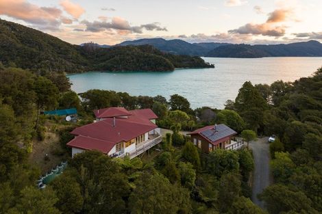 Photo of property in 19 St Omer Road, Saint Omer, Picton, 7282