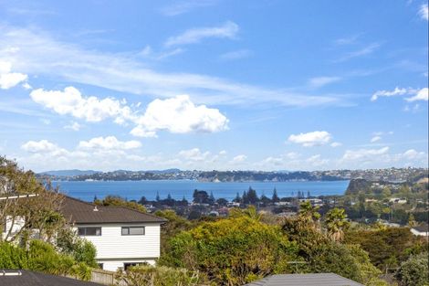 Photo of property in 26 Waldorf Crescent, Orewa, 0931