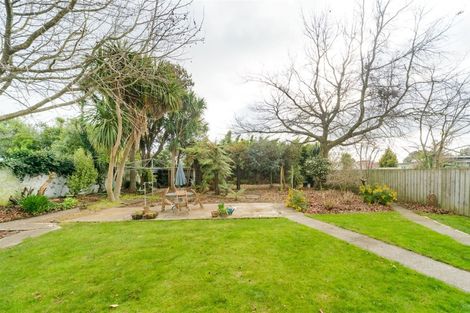 Photo of property in 22 Savage Crescent, West End, Palmerston North, 4412
