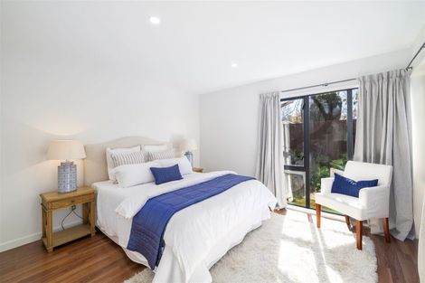 Photo of property in 2/57 Wairakei Road, Bryndwr, Christchurch, 8052