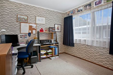 Photo of property in 2/62 Abbotts Way, Remuera, Auckland, 1050