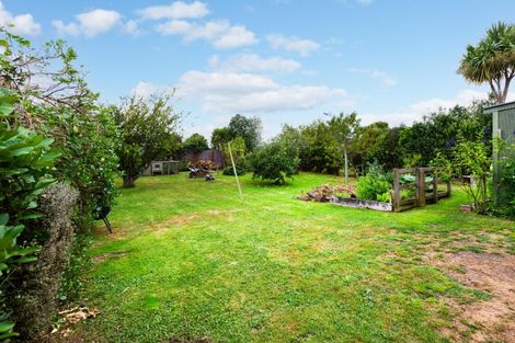 Photo of property in 3 Atkinson Street, Woodville, 4920