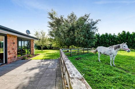 Photo of property in 939 Main North Road, Onaero, Waitara, 4383