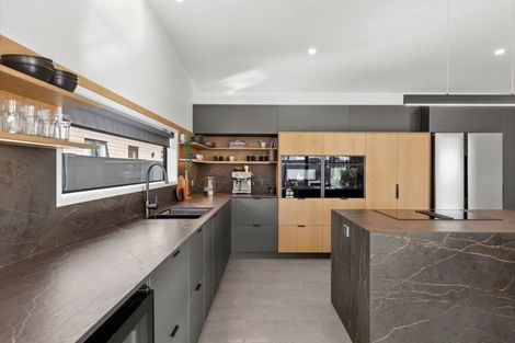 Photo of property in 77 Vogel Street, Cambridge, 3434