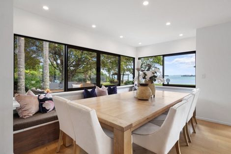 Photo of property in 349 Clifton Road, Whitford, Howick, 2571