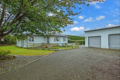 Photo of property in 14 Ranfurly Road, Pahiatua, 4984