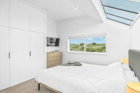 Photo of property in 10 Marine Parade, North New Brighton, Christchurch, 8083