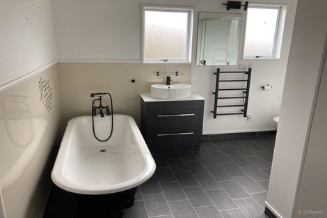 Photo of property in 10 Studholme Street, Waimate, 7924