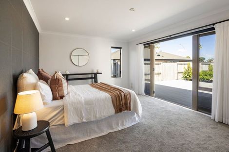 Photo of property in 2 Coleraine Drive, Rototuna, Hamilton, 3210