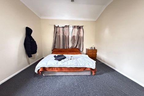 Photo of property in 13 Hindmarsh Street, Henderson, Auckland, 0612