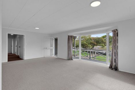 Photo of property in 1 Augustus Earle Place, Pukehangi, Rotorua, 3015