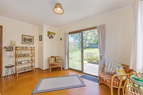 Photo of property in 906 Whangaparaoa Road, Manly, Whangaparaoa, 0930