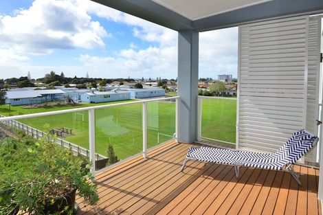 Photo of property in 94 Rewa Rewa Lane, Orewa, 0931