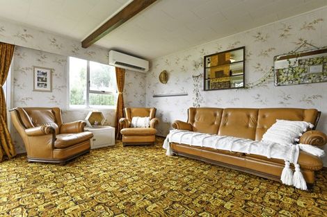 Photo of property in 155 School Road, Clive, 4102