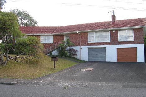Photo of property in 37 Taupo Street, Green Bay, Auckland, 0604