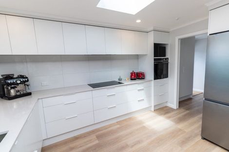 Photo of property in 23a Parkvale Road, Karori, Wellington, 6012