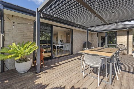 Photo of property in 5 Cessna Lane, Glen Avon, New Plymouth, 4312