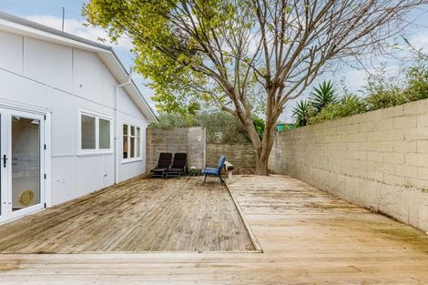 Photo of property in 1 Gordon Road, Plimmerton, Porirua, 5026