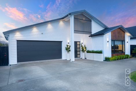 Photo of property in 58 Fruitlands Road, Kumeu, 0810