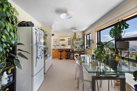 Photo of property in 48 Wynyard Crescent, Fernhill, Queenstown, 9300