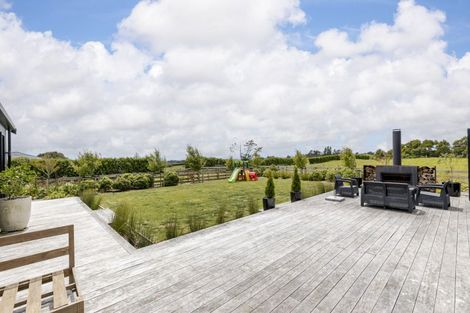 Photo of property in 589 Kent Road, Korito, New Plymouth, 4371