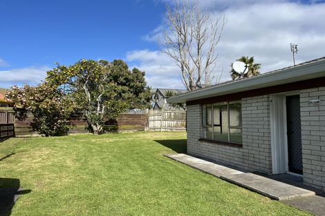 Photo of property in 18b Challen Close, Conifer Grove, Takanini, 2112