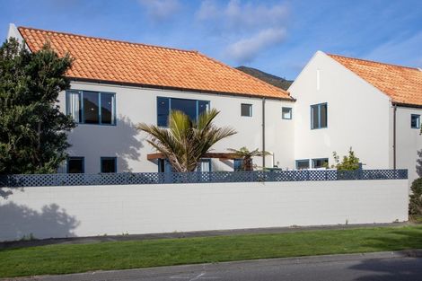 Photo of property in 9/45 Beach Road, Waikawa, Picton, 7220